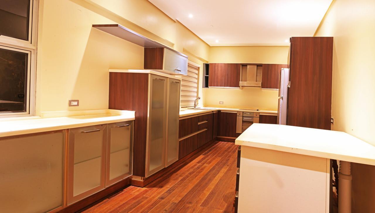 The Oriental Luxury Suites Alfonso Room photo