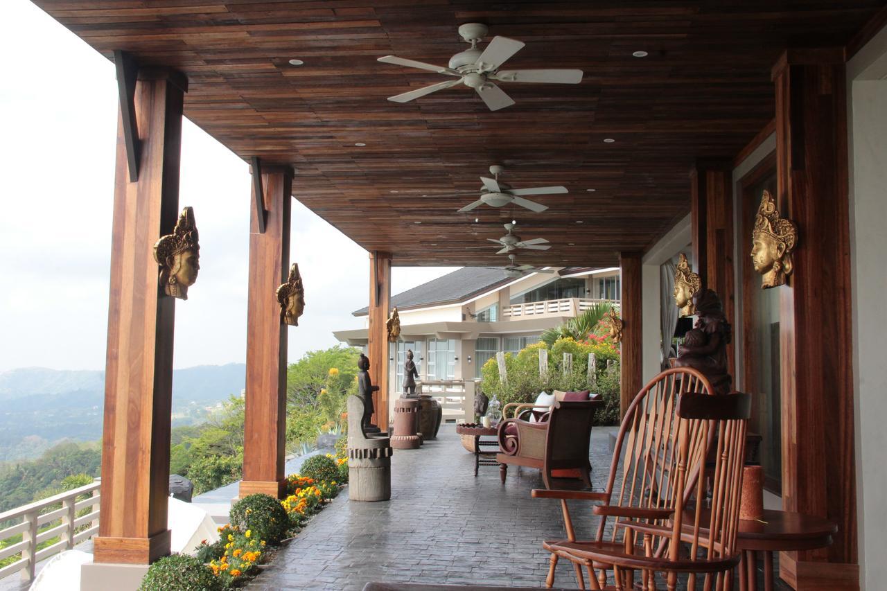 The Oriental Luxury Suites Alfonso Exterior photo