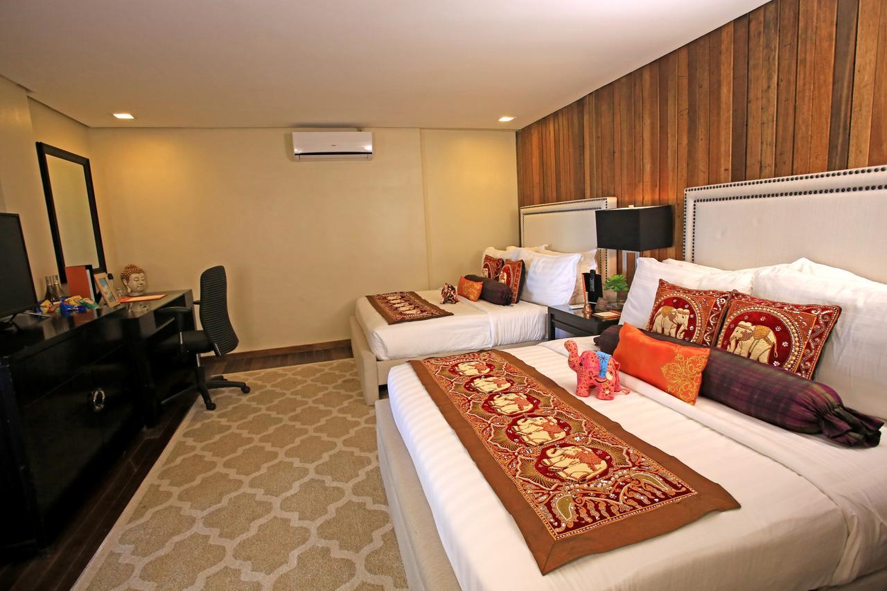 The Oriental Luxury Suites Alfonso Room photo