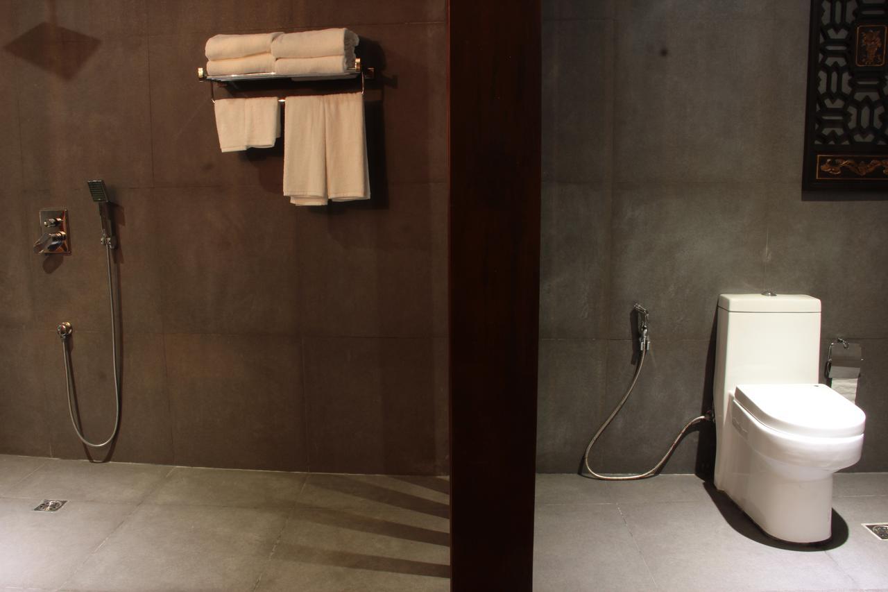 The Oriental Luxury Suites Alfonso Room photo